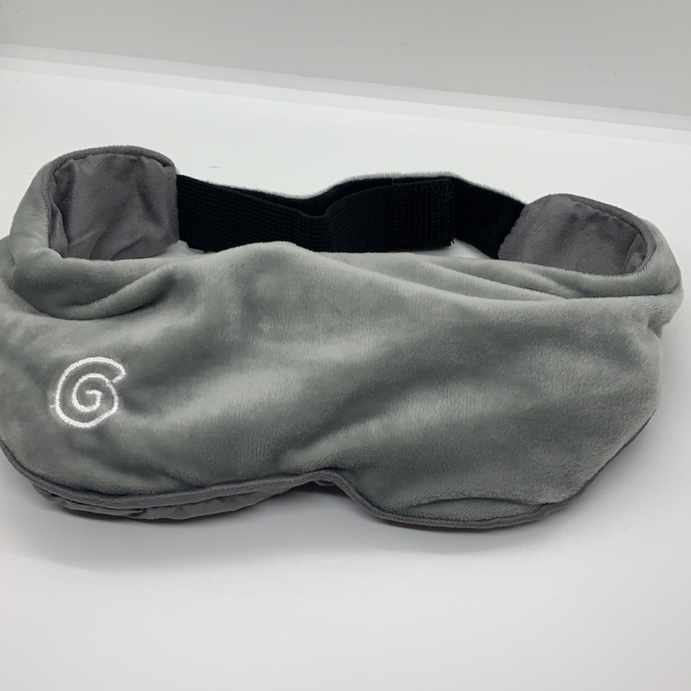 Weighted Sleep Mask (B-0) - Picture 2 of 3